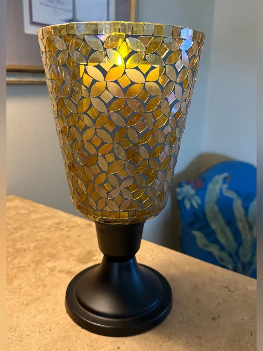 N/A elegant gold